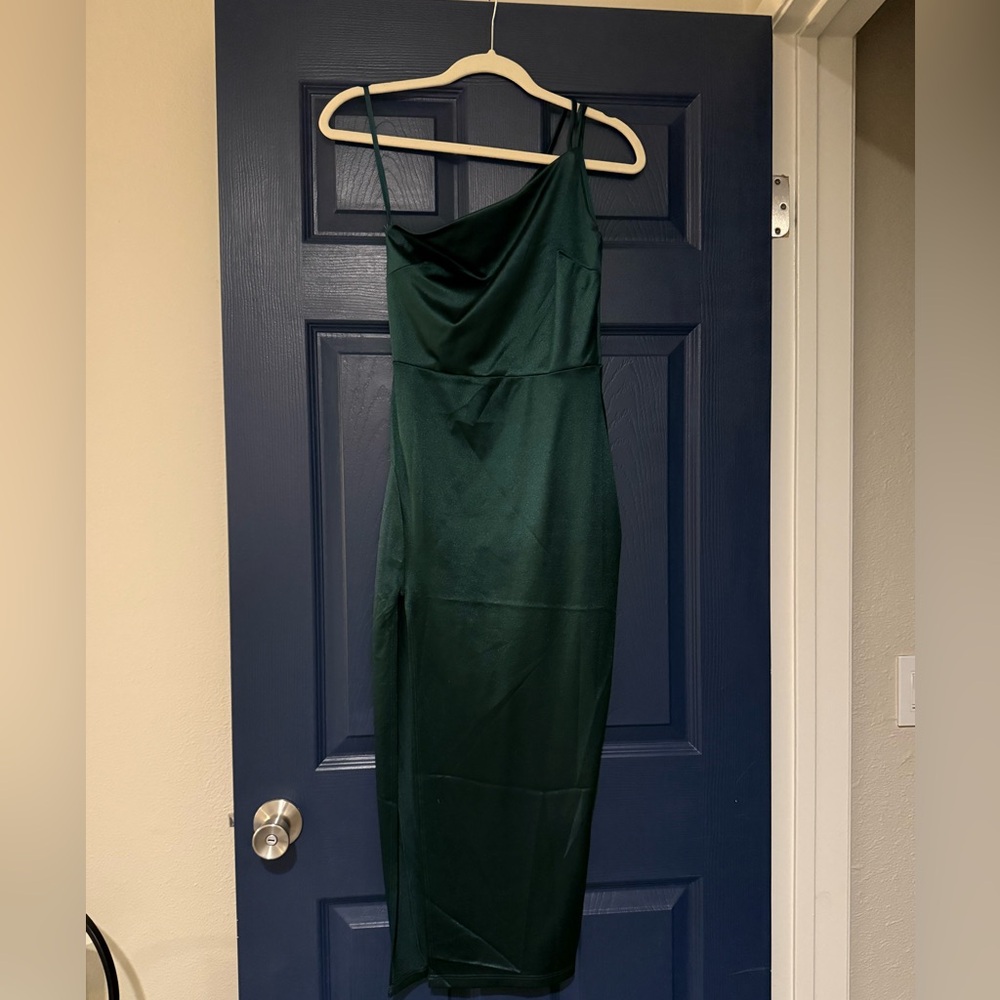 Windsor Elegant Green Satin Dress